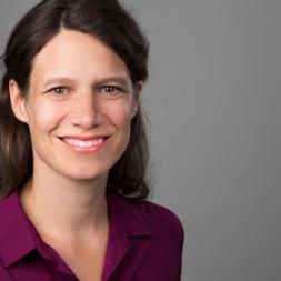 Dr. med. Julia Peters