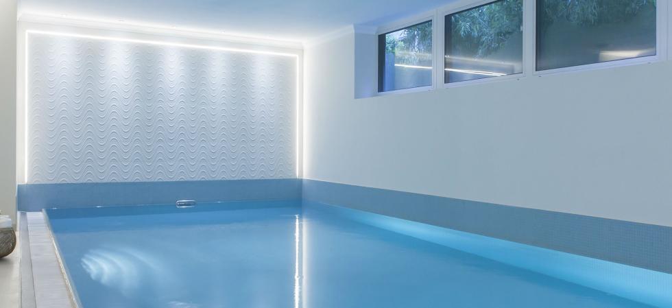 فندق كراون بلازا برلين وسط المدينة swimming pool crowne plaza city centre berlin